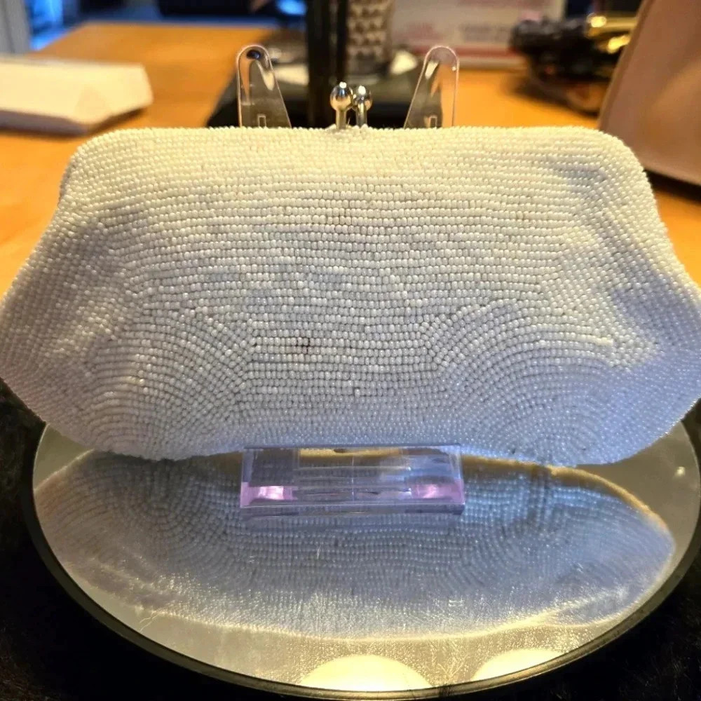 Vintage beaded clutch - Picture 3 of 7